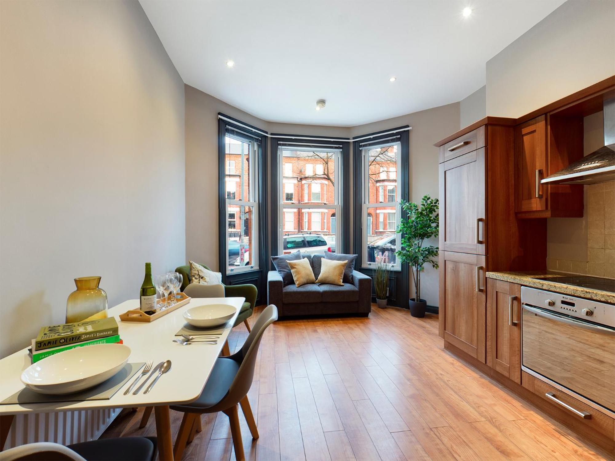 No. 3 Eglantine Avenue, Lisburn Road * Belfast